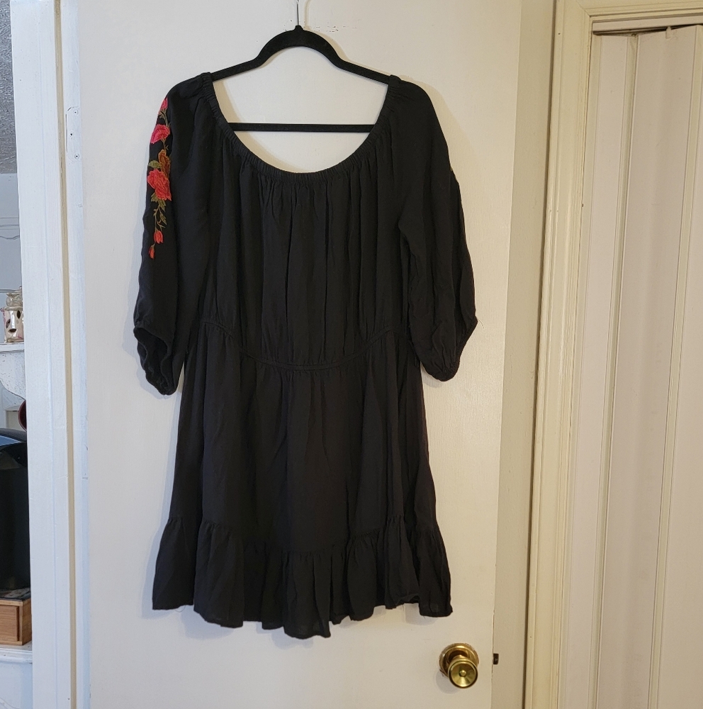 Black pheasants dress / Tunic top  short length drop shoulder elastic waist